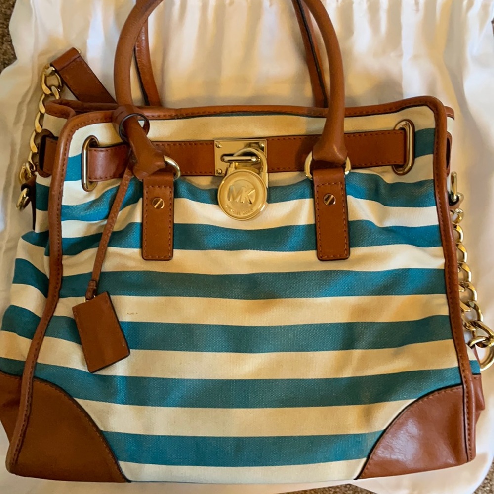 💙🤍Michael Kors tote